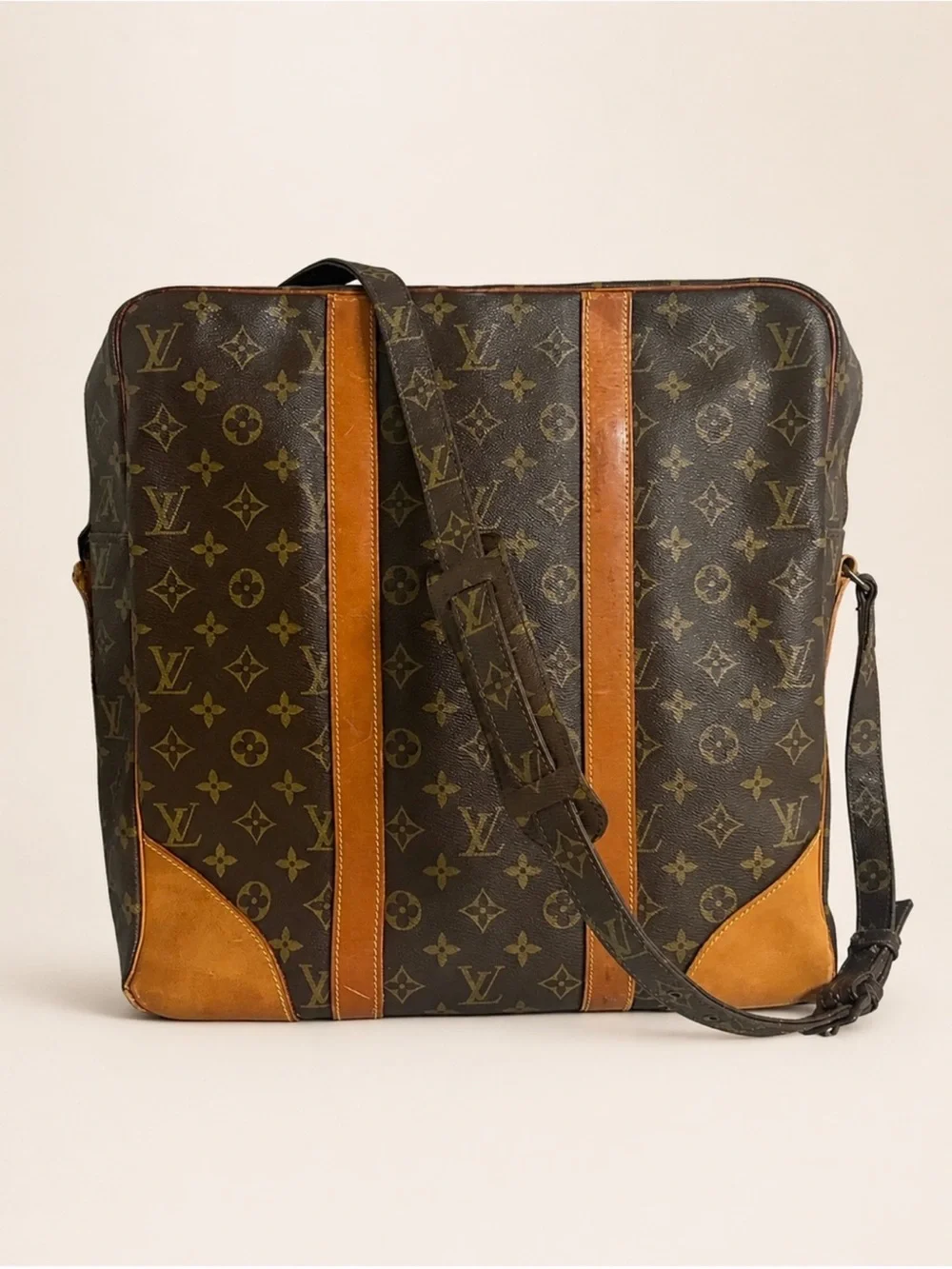 Louis Vuitton Grand Marceau GM M45222 Monogram Messenger Bag COA